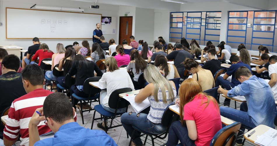 Alunos do Ensino Médio e do Cursinho de Pré-Vestibular se destacam na classificação
