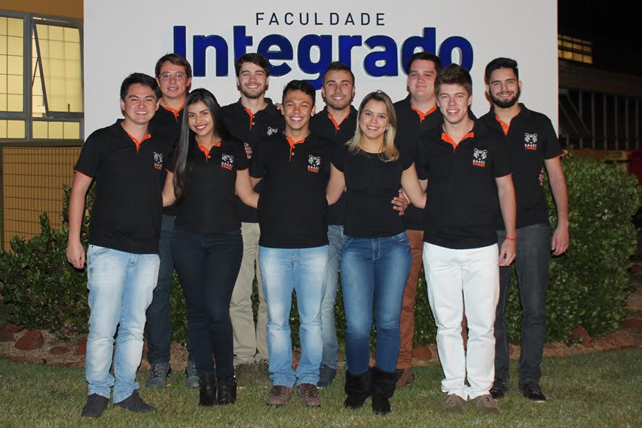 Integrantes da diretoria da Atlética Tigres