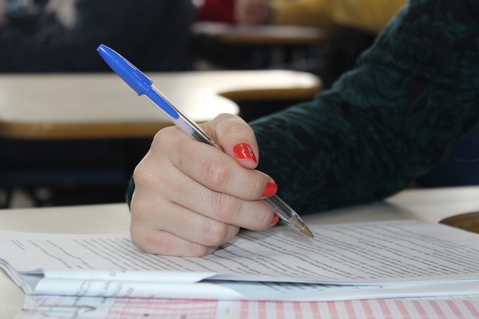 Instituições de ensino utilizam a nota do Enem como critério para garantir vaga