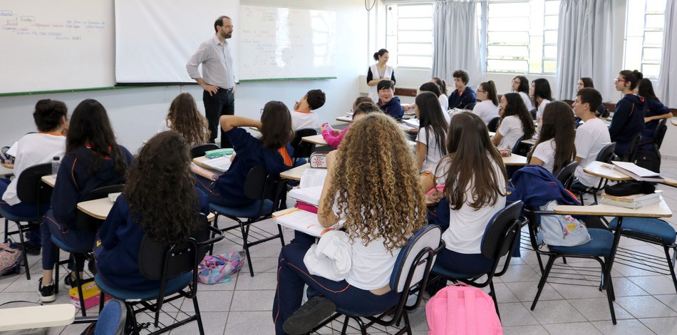 Plataforma possibilita ao estudante contato com nativos da língua
