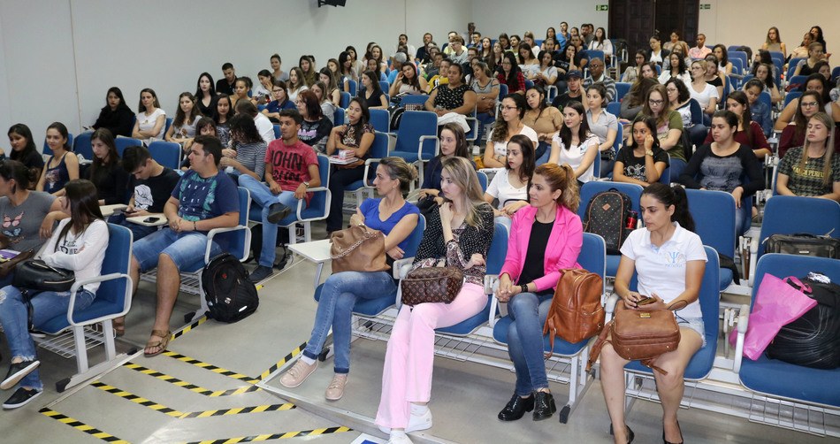 Acadêmicos discutiram violência e as formas de combatê-la